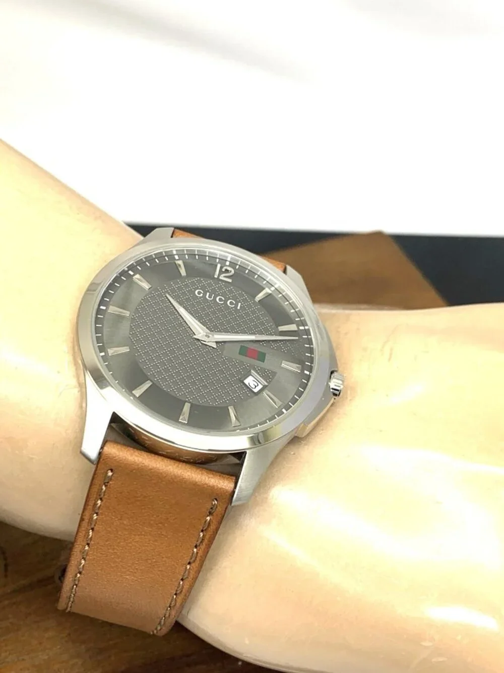 Gucci Men's Watch YA126302 G-Timeless Swiss Quartz Gray Dial Brown Leather 40mm